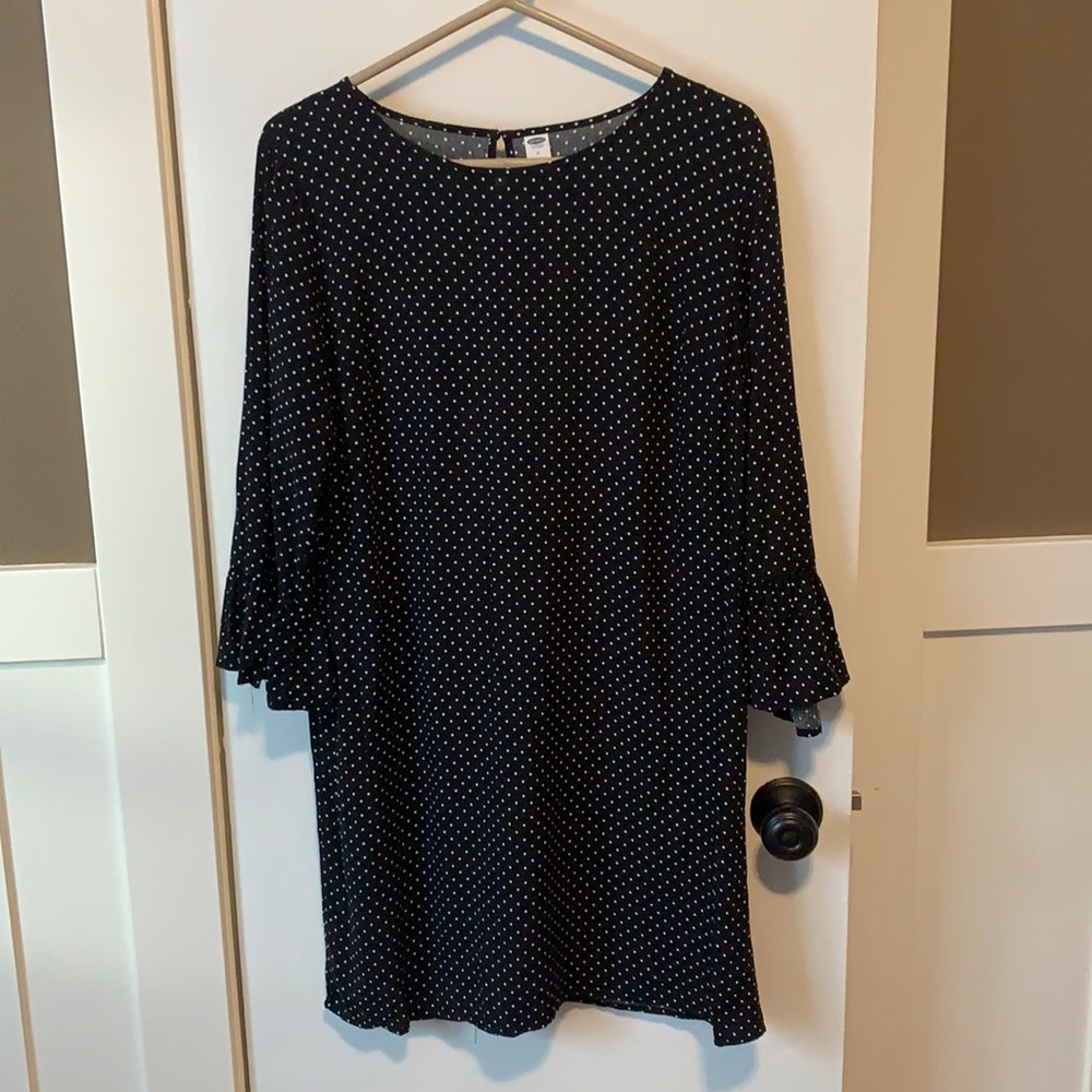 Old Navy Black and White Polka Dot Dress with Ruffle Sleeve